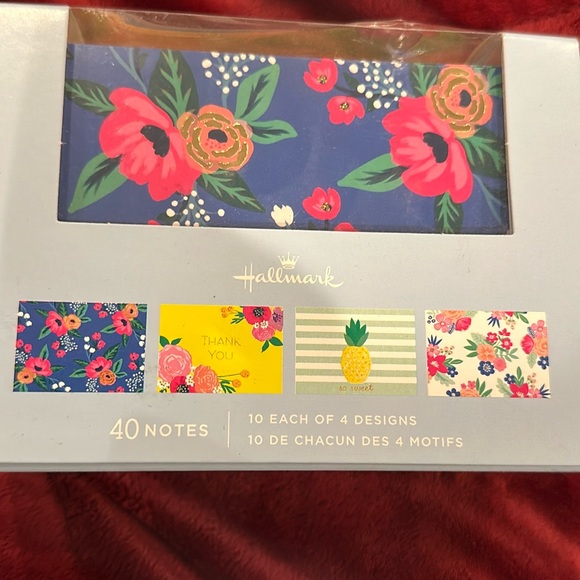 Brand new Hallmark blank inside card with envelope - Picture 2 of 3